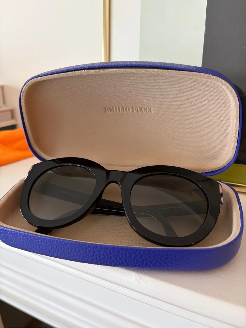 Emilio Pucci Black Round Oversized Sunglasses